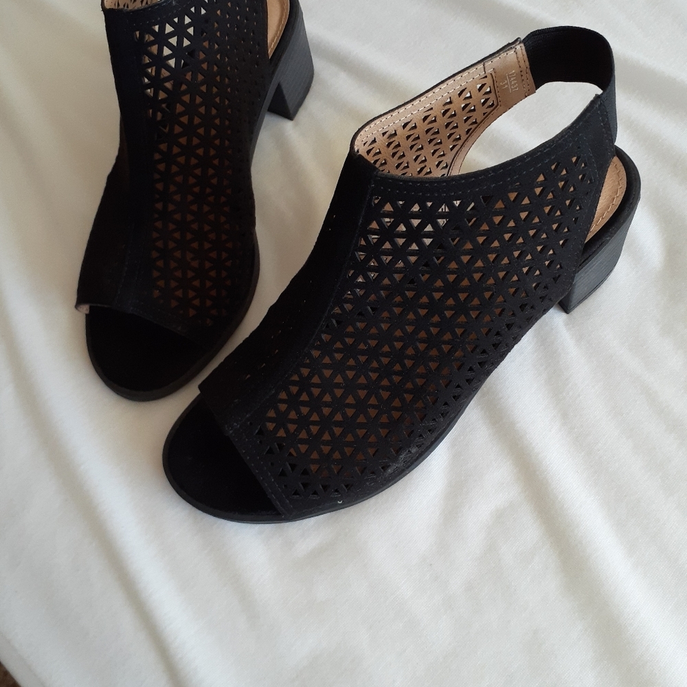 American Eagle shoes, size 6.5 wide, 6 1/2 wide